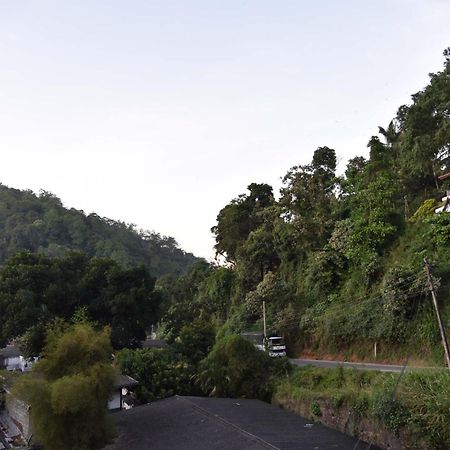 Lodge In 611 Kandy Eksteriør billede