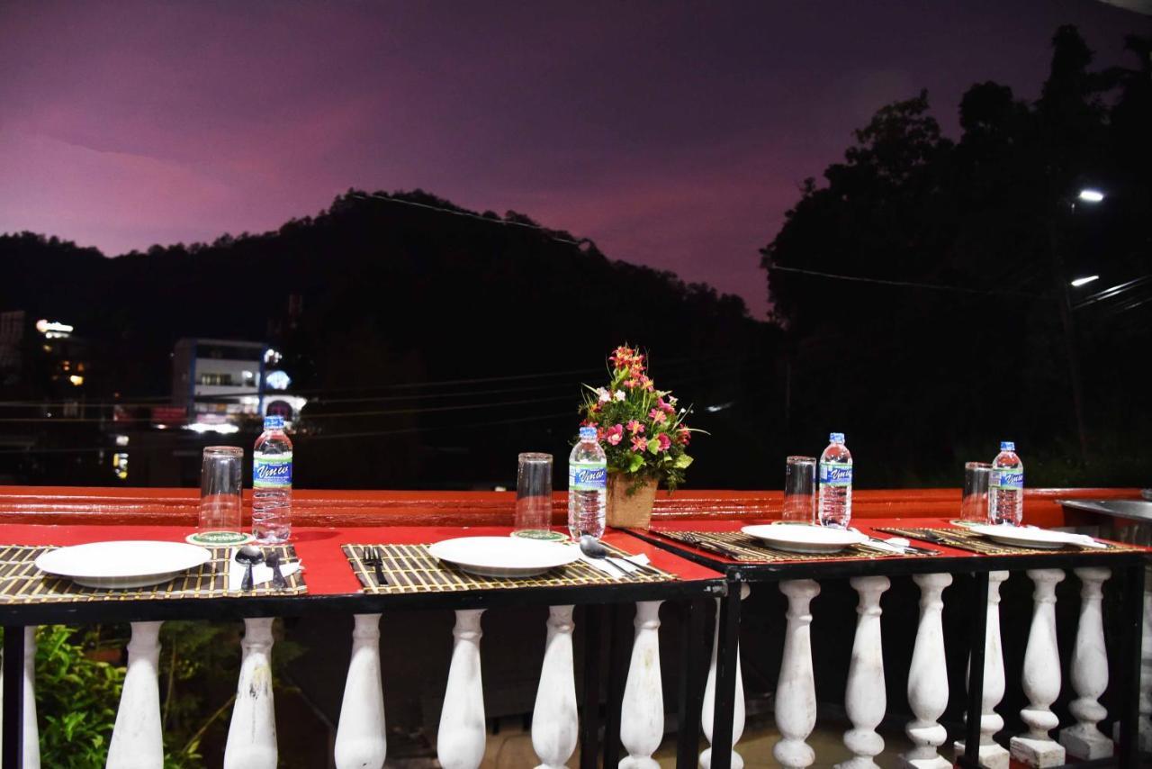 Lodge In 611 Kandy Eksteriør billede
