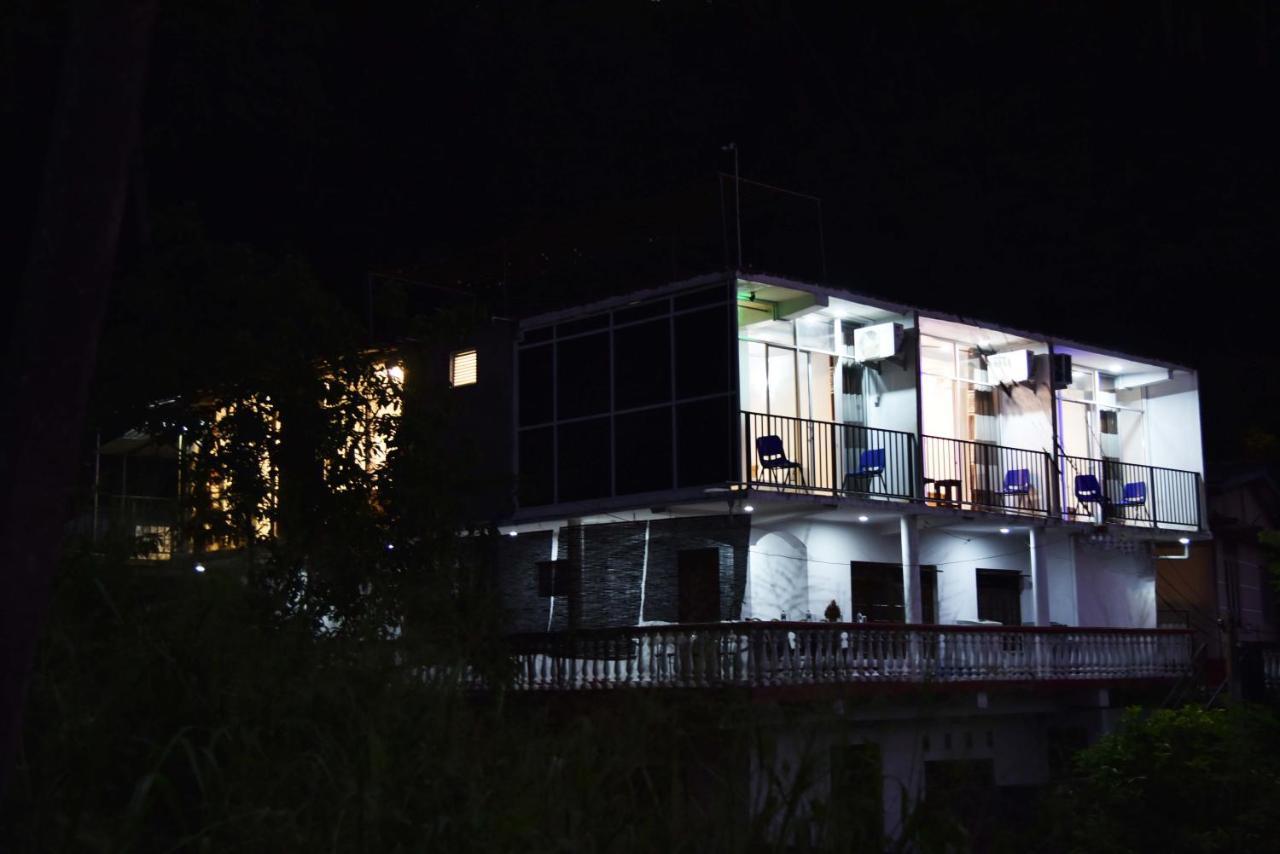 Lodge In 611 Kandy Eksteriør billede