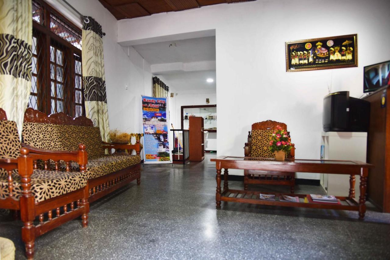 Lodge In 611 Kandy Eksteriør billede